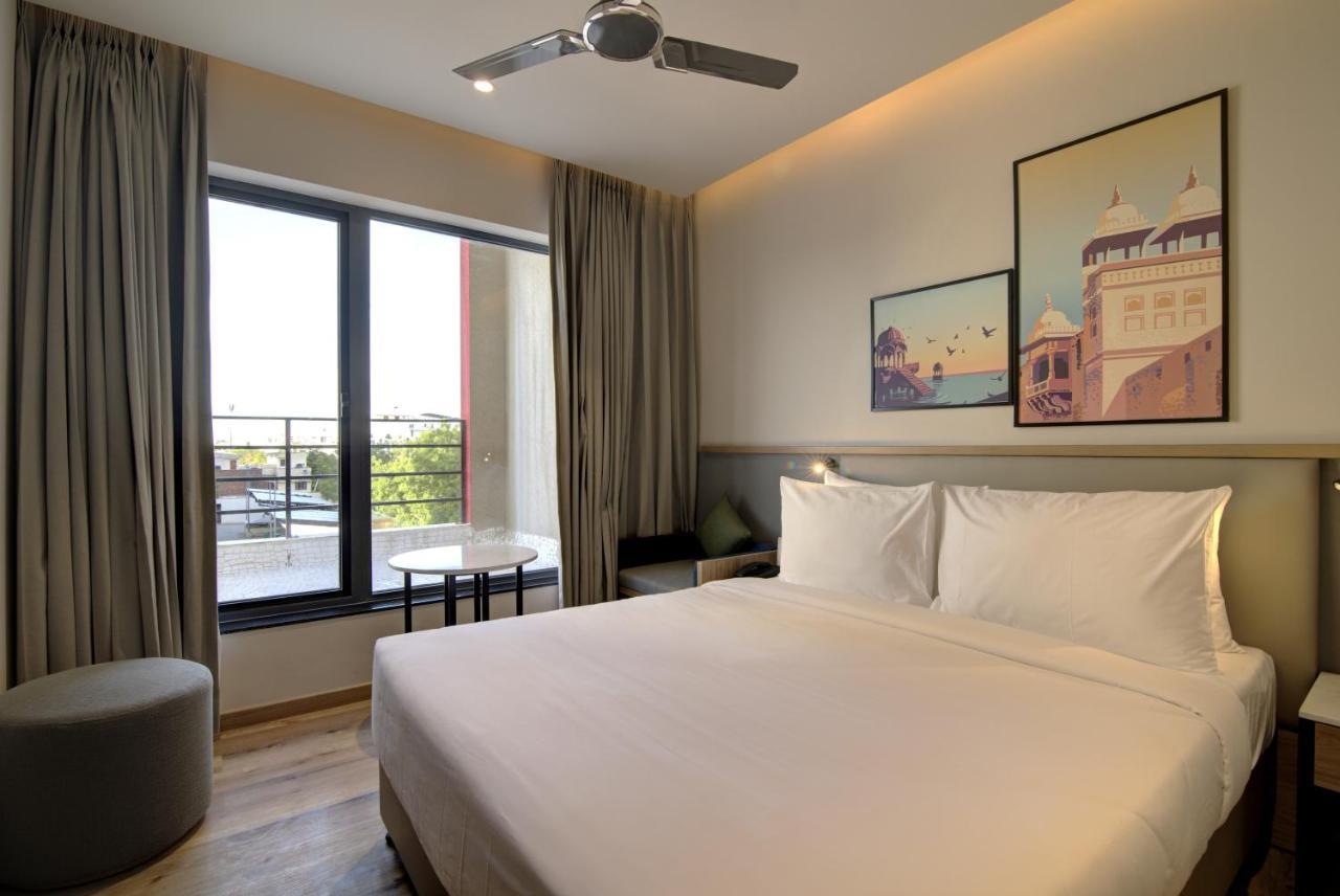 7 Apple Hotel Pratap Nagar, Dzsaipur Kültér fotó